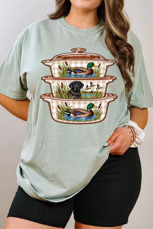 Vintage Mallard & Lab Casserole Dish Tee: Bay