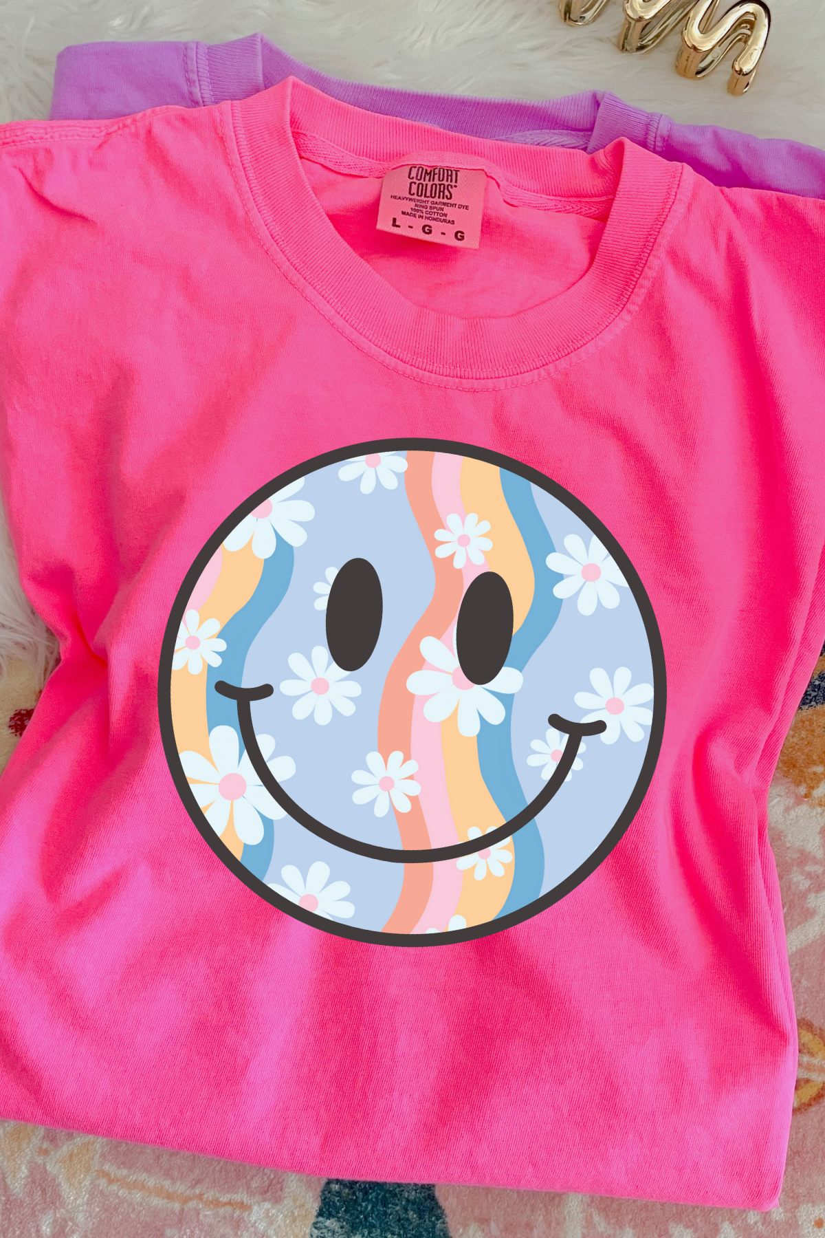 Retro Smiley Tee: Neon Pink