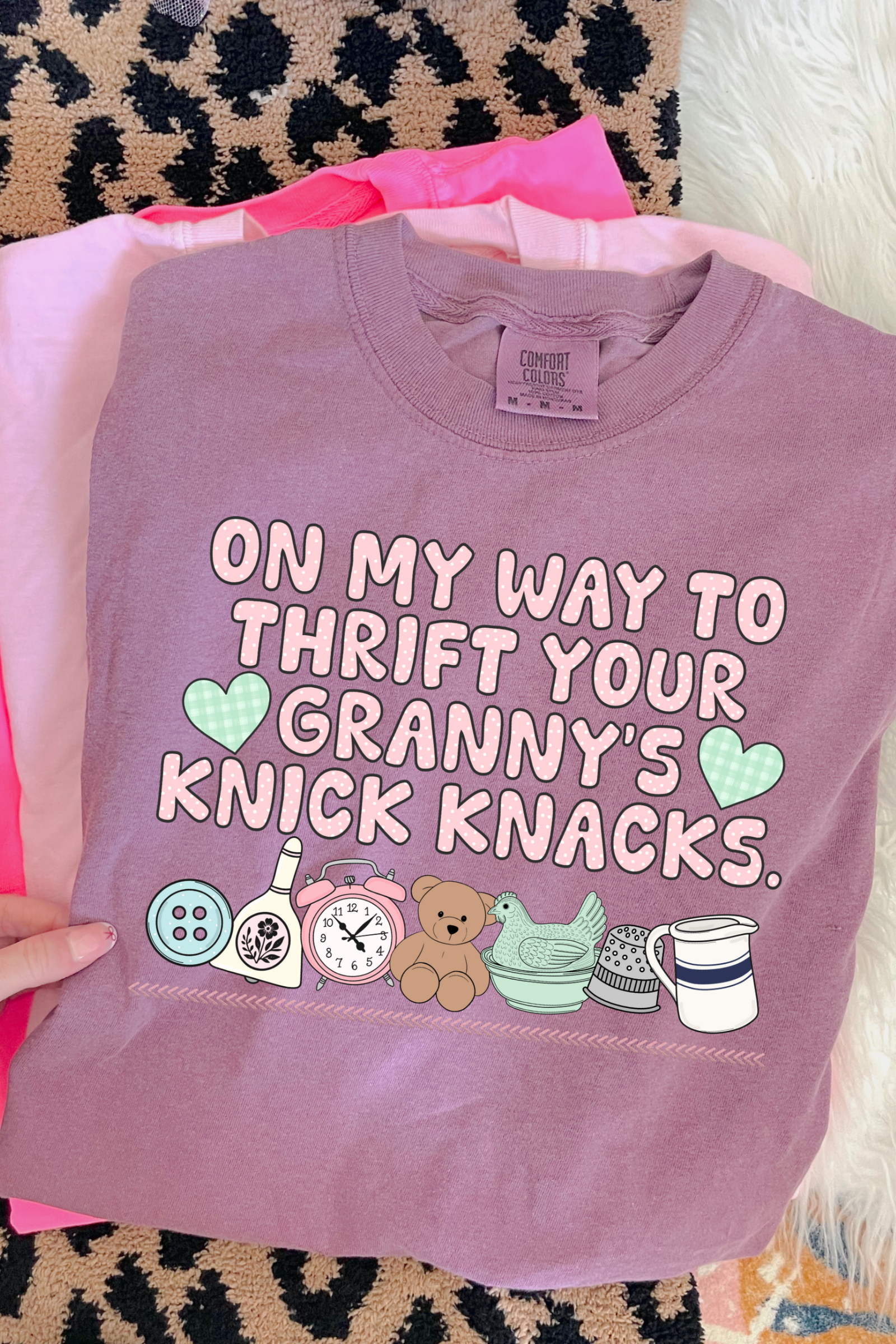 On My Way To Thrift Your Granny's Knick Knacks Tee: Berry