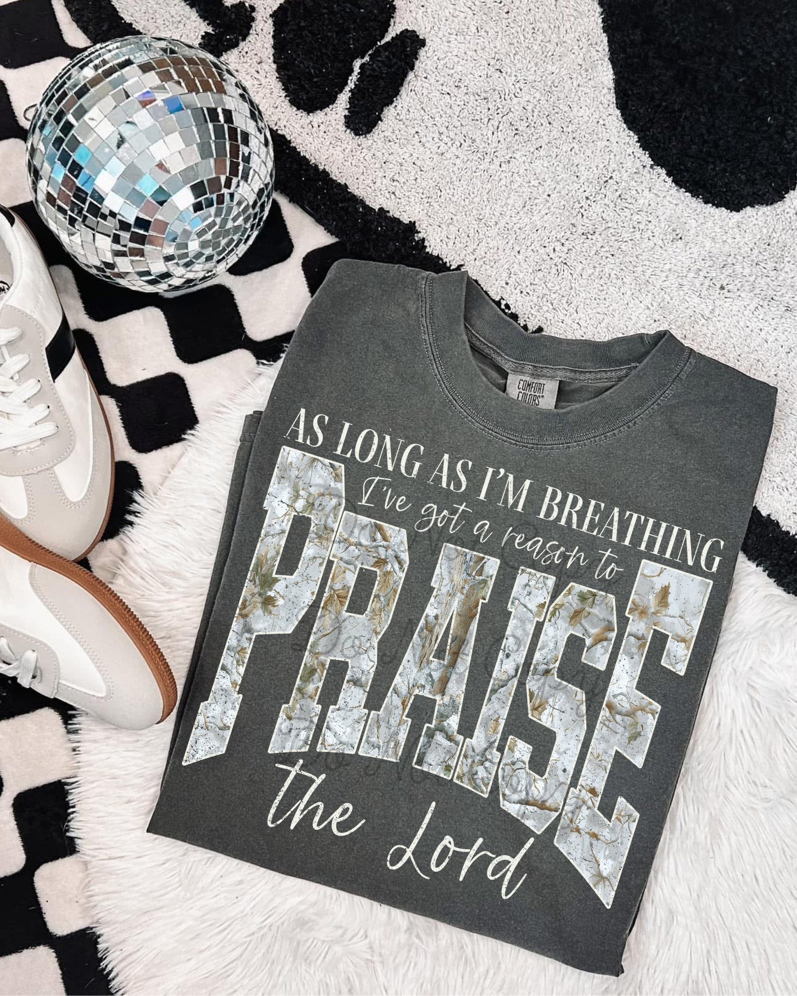 Praise the Lord Camo Tee: Pepper