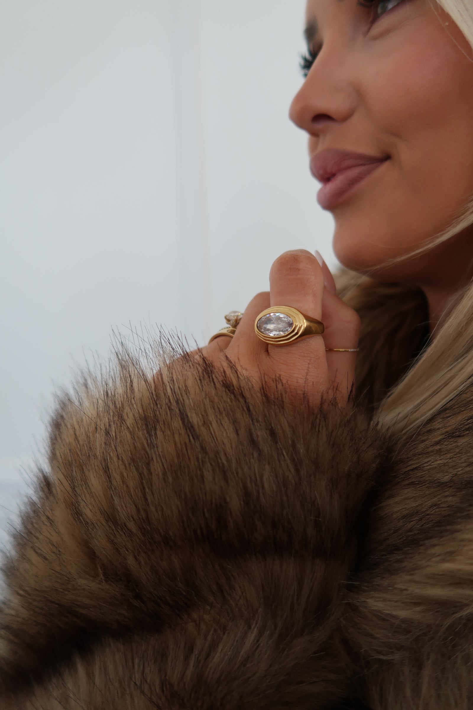 CARLY RING