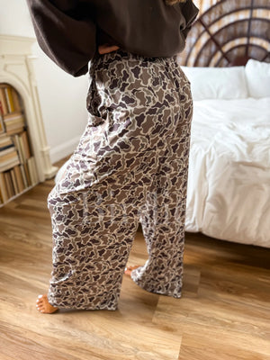 PREORDER BIRDIE Stretchy Lounge Pants: Duck Camo