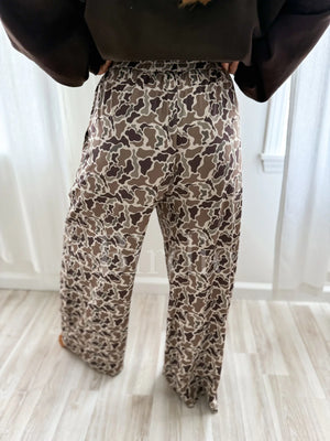 PREORDER BIRDIE Stretchy Lounge Pants: Duck Camo