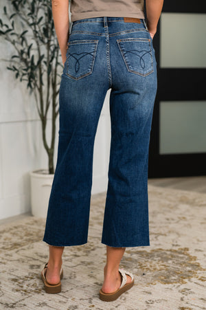 Maisie Crop Jeans: Dark Wash