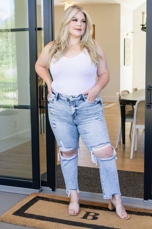 Rizzo High Rise Jeans: Light Wash