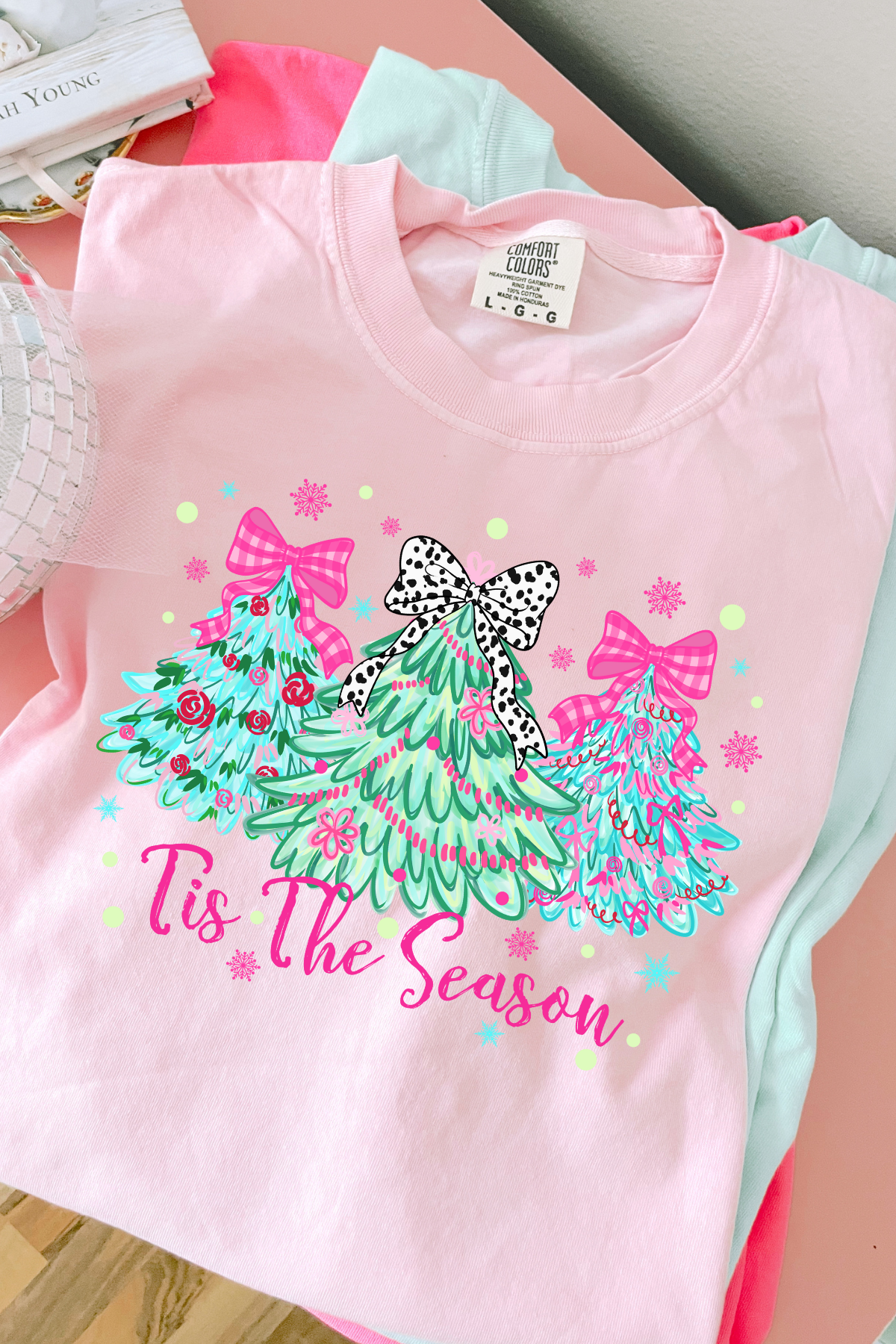 Tis the Season Tee: Blossom