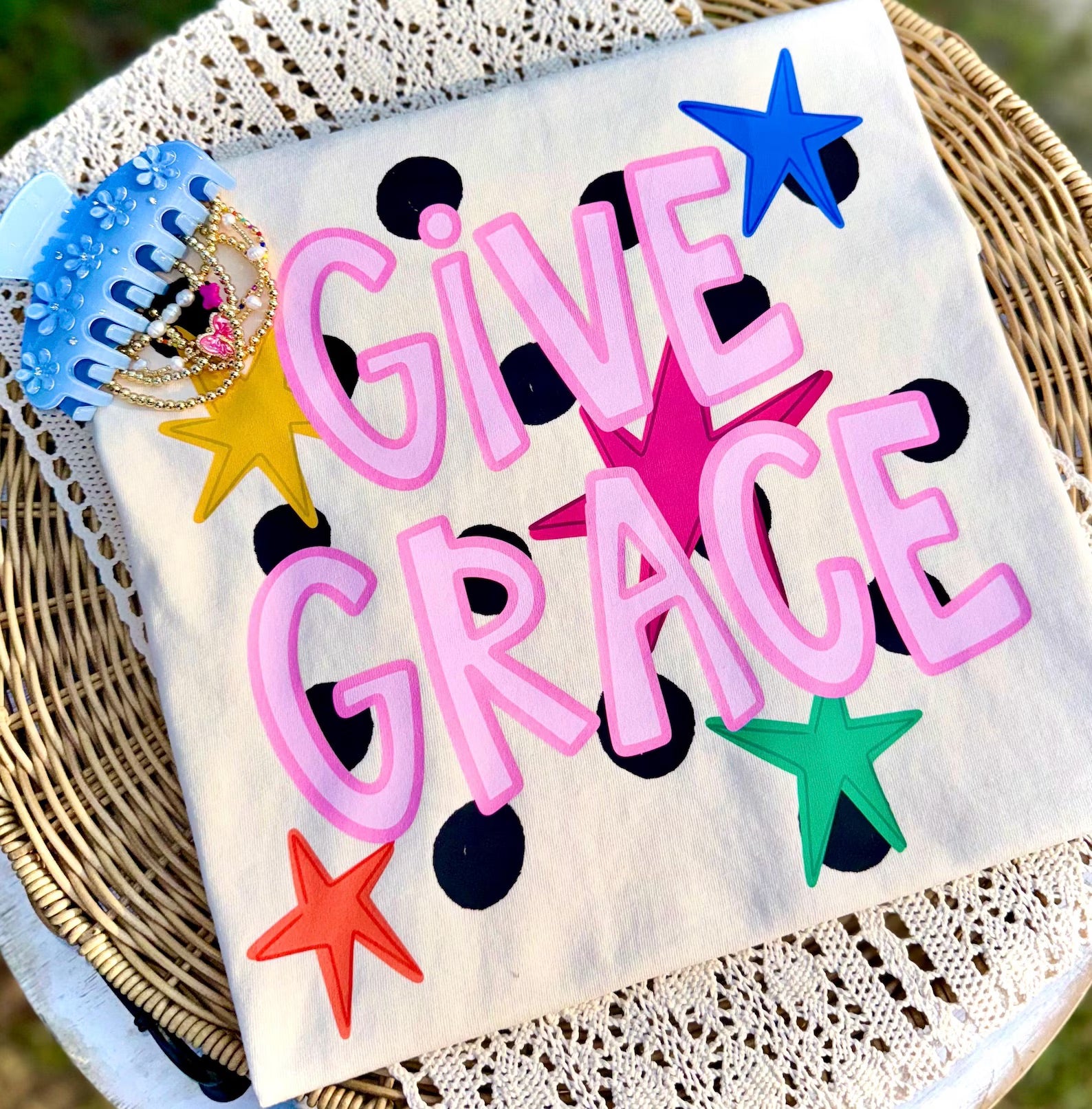 Give Grace Tee: Ivory