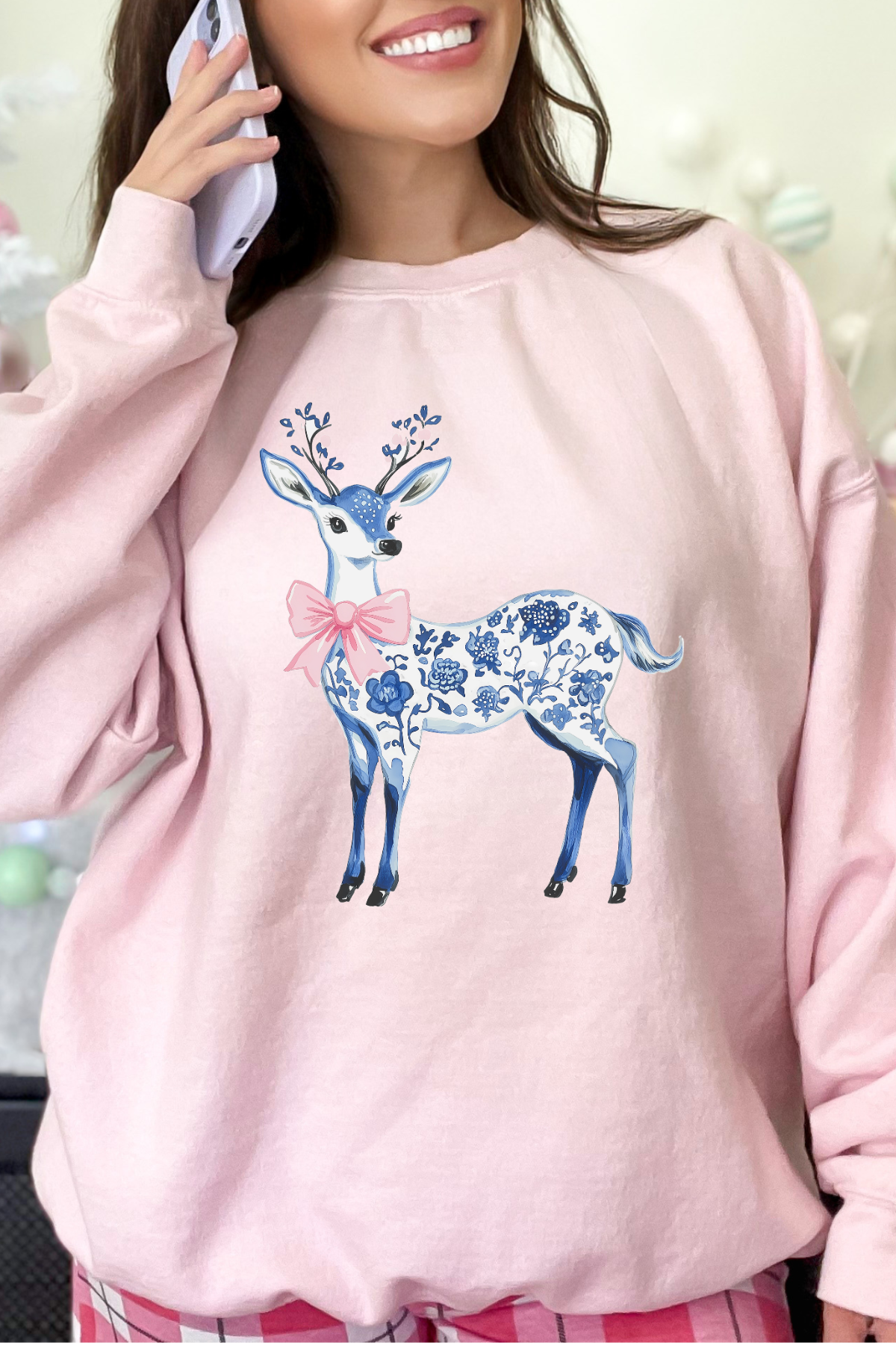 Chinoiserie Deer Crewneck Sweatshirt: Light Pink